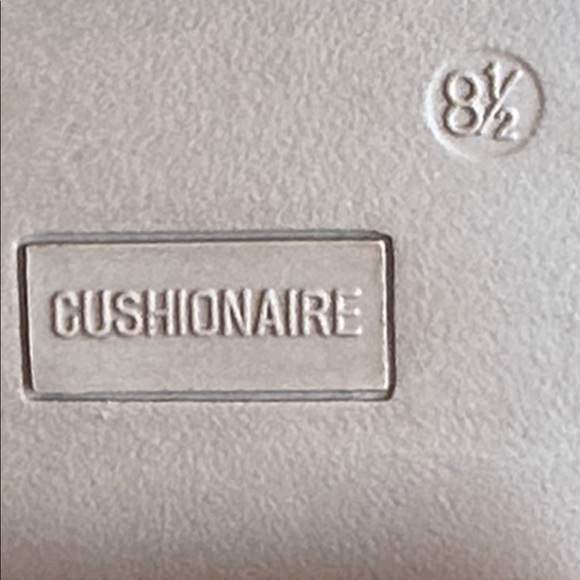 Cushionaire Memory Foam Tan Suede-Like Chunky Platform Ankle Boots size 8.5 - Picture 8 of 15